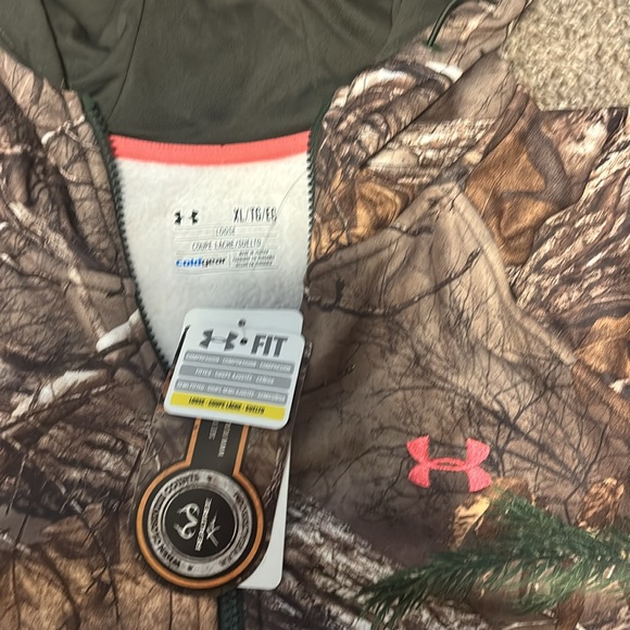 Under Armour Camo Hoodie - Picture 3 of 7